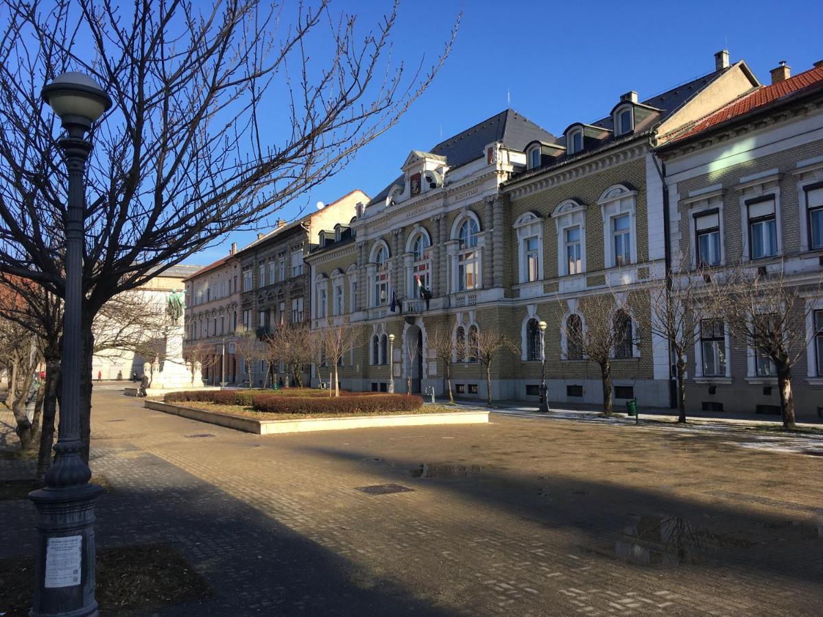 Czingu-Lak Apartment Miskolc Luaran gambar